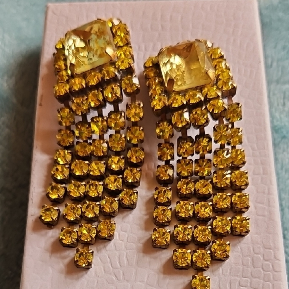 Gold Chandelier Earrings with Faceted Gemstones